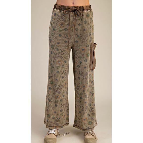 Easesl womens Set PRINTED WASHED WAFFLE PANTS / TOP Floral Olive Mineral wash - Picture 2 of 5